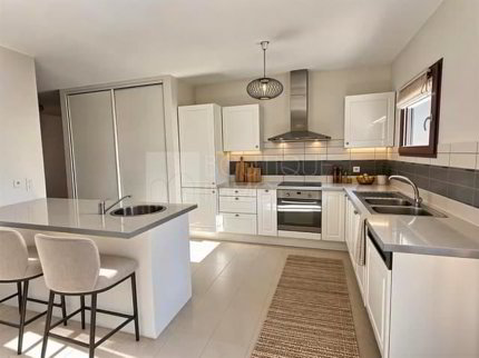 Exclusivité - Magnifique villa familiale à Meinier 1/5