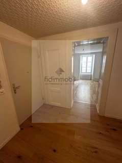 Appartement au rez, cuisine agencée, séjour, 2 chambres, salle-de-bain 1/5