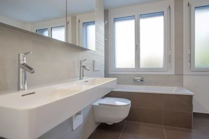 Sanierte Wohnung mit grosser Terrasse zu vermieten 1/5