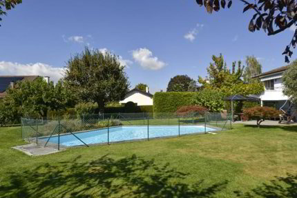 Magnifique situation pour cette propriété avec villa individuelle et... 1/5