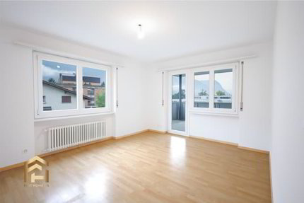 Einziehen und wohlfühlen: grosszügige, sanierte 3.5-Zimmer-Wohnung 1/5