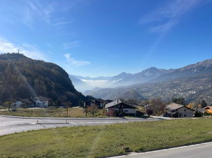 Luxueuse villa à deux pas du village de Lens, vue imprenable 1/5