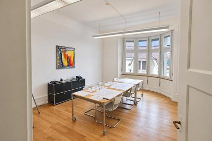 Bureau de 6 pièces en location à Basel - 150 m² 1/5