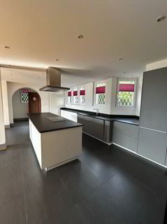 Spacieux appartement avec terrasse, jardin et vue panoramique sur le... 1/5