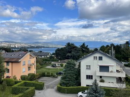 Attique de 6.5 pièces en vente à Saint-Sulpice - 213 m² 1/5