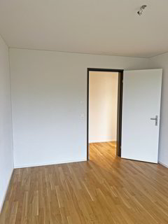 Charmante 3.5-Zimmerwohnung mit grossem Balkon und Blick ins Grüne. 1/5
