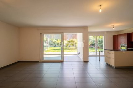 2-Zimmer-Wohnung Behindertengerecht mit Veranda, 24 m² Terrasse und Garten in Ménières 1/5