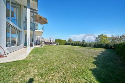 DE STANDING AVEC GRAND JARDIN ET VUE LAC 1/5