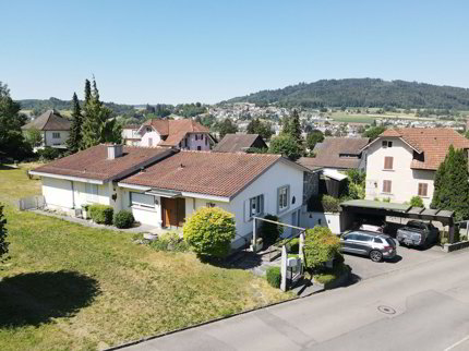 Charaktervolles Einfamilienhaus mit wertvoller Baulandreserve 1/5