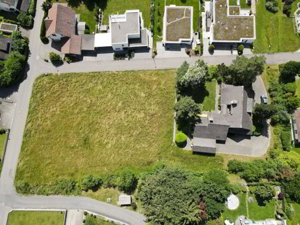 8-Zimmer-EFH mit wertvoller Baulandreserve 1/5
