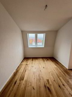 Modernes Wohnen im Neubau: 1.5-Zimmer-Wohnung mit Balkon im 3. OG 1/5