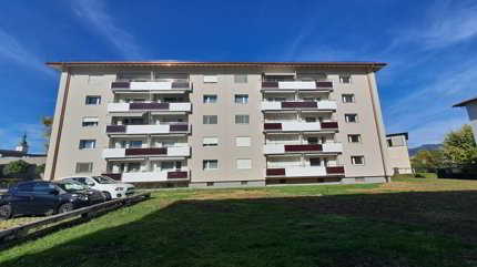 Appartement entièrement rénové de 4 pièces sis au rez-de-chaussée 1/1