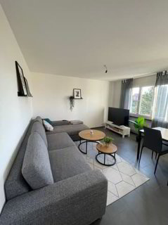 Bel appartement de 2 pièces situé au 4ème étage avec ascenseur 1/5