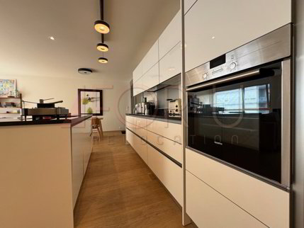 Appartement meublé de 5 pièces en location à Genève - 142 m² 1/5