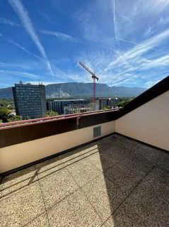 À louer à Champel - Appartement traversant de 4 pièces en attique 1/5