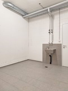 Disporaum zu vermieten 1/3