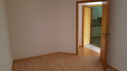 grosszügige 4.5-Zimmerwohnung an ruhiger Lage 1/5