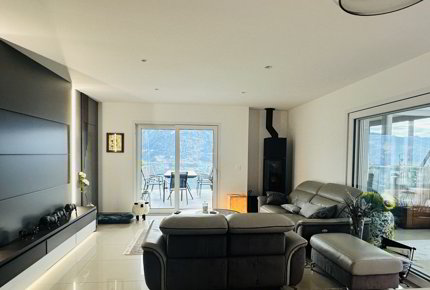 Splendide attique de 4,5 pièces neuf 1/5
