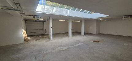 Espace industriel de 227 m² à louer à Le Locle - Disponible... 1/5
