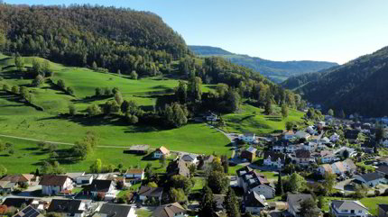 RUHIGE LAGE VOLL VERMIETET TOP RENDITE 4.5% 1/5