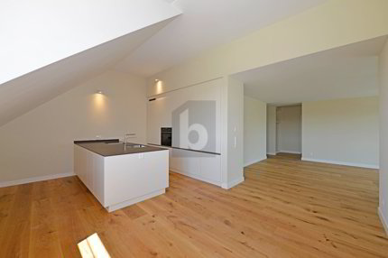 STILVOLL UND MODERN MIT SCHÖNER LOGGIA 1/5