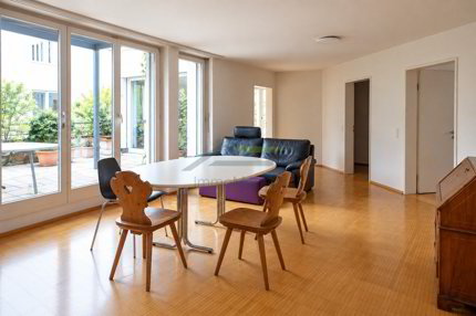 helle 4.5-Zimmer mit 3 Terrassen und AEP an der Bahnhofstrasse Dornach 1/5
