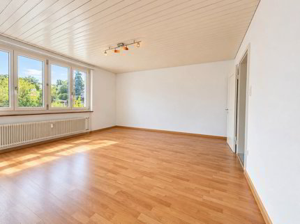 Helle 3.5-Zimmer-Wohnung mit Balkon in Oberwil mieten 1/5